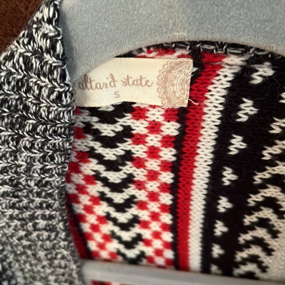 Altar’d State black, white and red patterned cardigan sweater size S - Picture 3 of 3